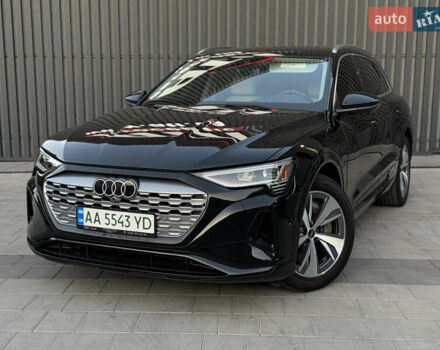 Черный Ауди Q8, объемом двигателя 0 л и пробегом 27 тыс. км за 54000 $, фото 2 на Automoto.ua