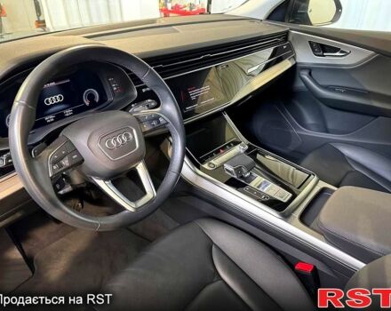 Чорний Ауді Q8, об'ємом двигуна 3 л та пробігом 57 тис. км за 72000 $, фото 5 на Automoto.ua