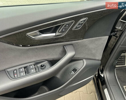 Черный Ауди Q8, объемом двигателя 2.97 л и пробегом 52 тыс. км за 77700 $, фото 27 на Automoto.ua