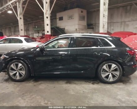 Черный Ауди Q8, объемом двигателя 0 л и пробегом 7 тыс. км за 40000 $, фото 7 на Automoto.ua