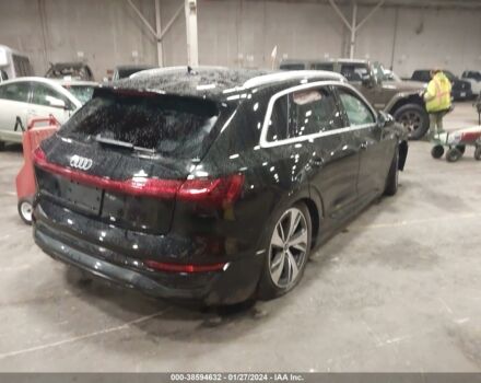 Черный Ауди Q8, объемом двигателя 0 л и пробегом 7 тыс. км за 40000 $, фото 5 на Automoto.ua