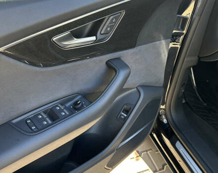 Черный Ауди Q8, объемом двигателя 2.97 л и пробегом 13 тыс. км за 93000 $, фото 6 на Automoto.ua