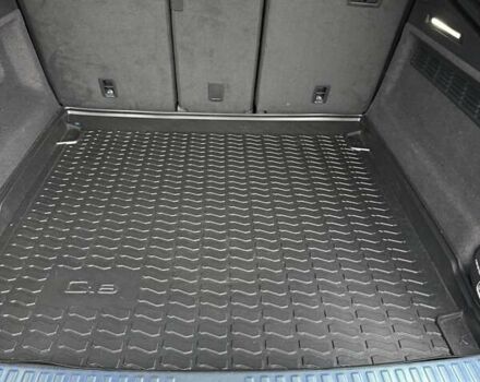 Черный Ауди Q8, объемом двигателя 2.97 л и пробегом 999 тыс. км за 97500 $, фото 19 на Automoto.ua