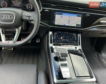 Чорний Ауді Q8, об'ємом двигуна 2.97 л та пробігом 14 тис. км за 112000 $, фото 38 на Automoto.ua