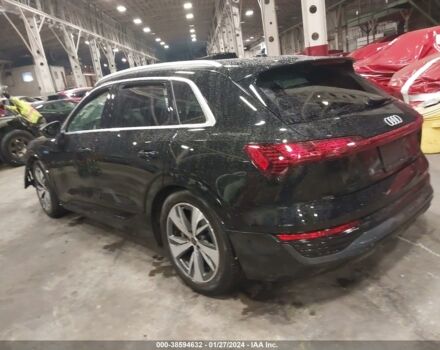 Черный Ауди Q8, объемом двигателя 0 л и пробегом 7 тыс. км за 40000 $, фото 3 на Automoto.ua