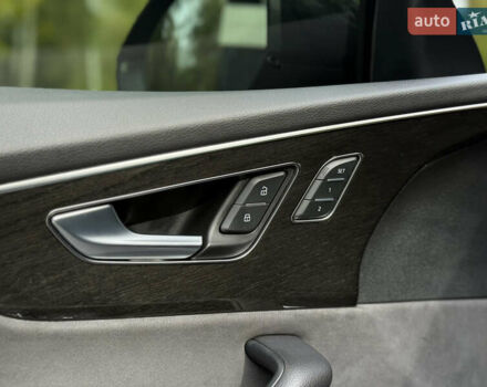 Черный Ауди Q8, объемом двигателя 2.97 л и пробегом 30 тыс. км за 92000 $, фото 21 на Automoto.ua