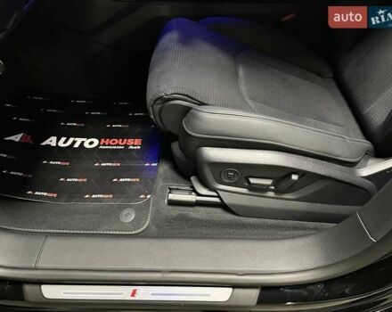 Черный Ауди Q8, объемом двигателя 2.97 л и пробегом 1 тыс. км за 112700 $, фото 31 на Automoto.ua
