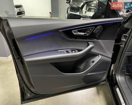 Черный Ауди Q8, объемом двигателя 2.97 л и пробегом 1 тыс. км за 112700 $, фото 25 на Automoto.ua