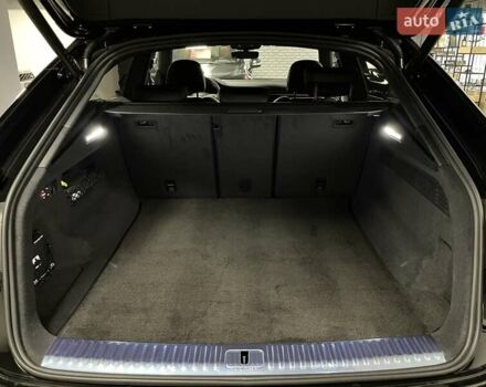 Черный Ауди Q8, объемом двигателя 2.97 л и пробегом 1 тыс. км за 112700 $, фото 22 на Automoto.ua