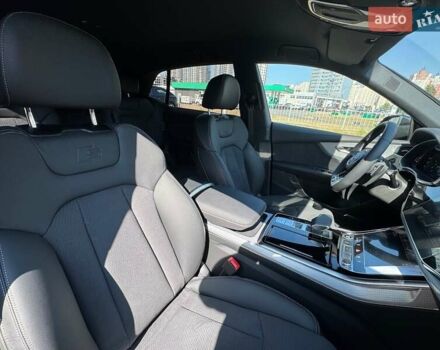 Черный Ауди Q8, объемом двигателя 3 л и пробегом 1 тыс. км за 105900 $, фото 81 на Automoto.ua