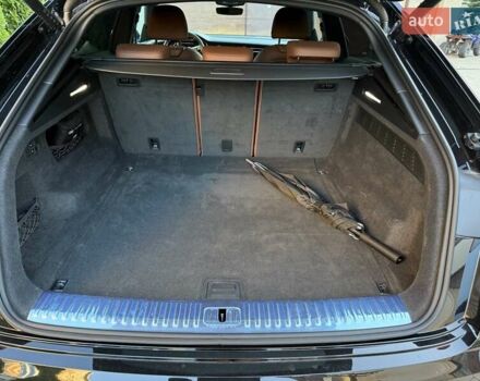 Черный Ауди Q8, объемом двигателя 3 л и пробегом 19 тыс. км за 92700 $, фото 11 на Automoto.ua