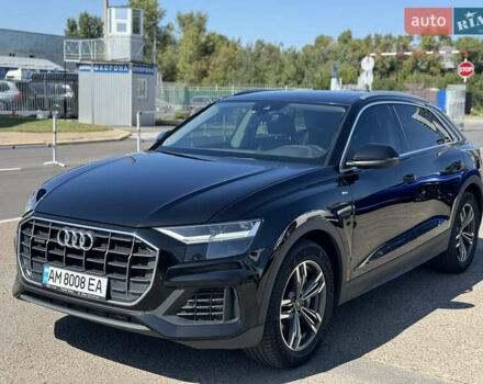 Черный Ауди Q8, объемом двигателя 3 л и пробегом 212 тыс. км за 41900 $, фото 1 на Automoto.ua