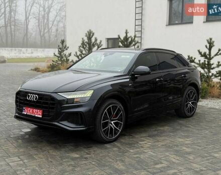 Черный Ауди Q8, объемом двигателя 3 л и пробегом 105 тыс. км за 54200 $, фото 1 на Automoto.ua