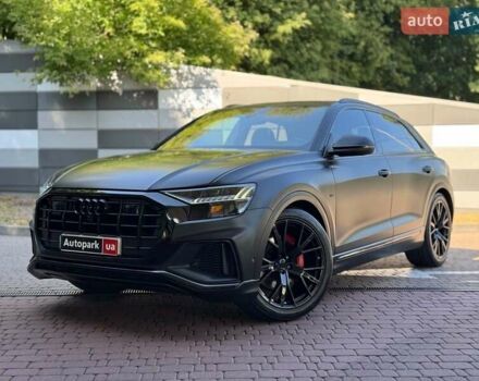 Черный Ауди Q8, объемом двигателя 3 л и пробегом 90 тыс. км за 62490 $, фото 1 на Automoto.ua