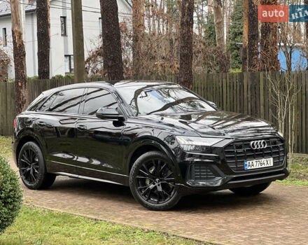 Черный Ауди Q8, объемом двигателя 3 л и пробегом 92 тыс. км за 63900 $, фото 1 на Automoto.ua