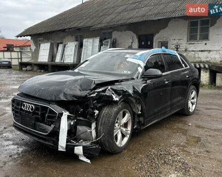 Черный Ауди Q8, объемом двигателя 3 л и пробегом 121 тыс. км за 33000 $, фото 1 на Automoto.ua