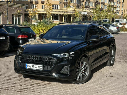 Чорний Ауді Q8, об'ємом двигуна 2.97 л та пробігом 13 тис. км за 93000 $, фото 1 на Automoto.ua