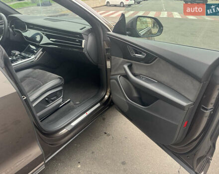 Коричневый Ауди Q8, объемом двигателя 2.97 л и пробегом 91 тыс. км за 62000 $, фото 17 на Automoto.ua