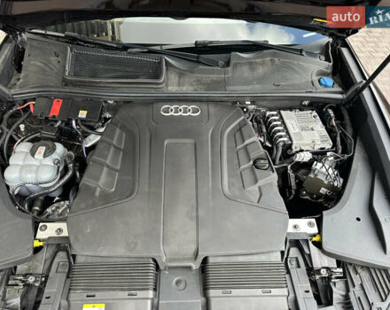 Ауді Q8 2021 у Києві на Automoto.ua Коричневий Ауді Q8, об'ємом двигуна 3 л та пробігом 125 тис. км за 65555 $, фото 10 на Automoto.ua