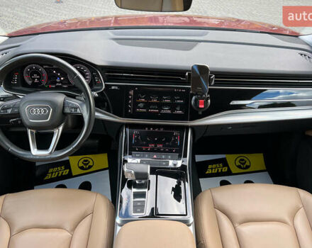 Ауди Q8 2019 в Львове на Automoto.ua Красный Ауди Q8, объемом двигателя 2.97 л и пробегом 121 тыс. км за 47999 $, фото 12 на Automoto.ua
