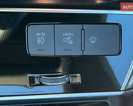 Красный Ауди Q8, объемом двигателя 2.97 л и пробегом 61 тыс. км за 60999 $, фото 21 на Automoto.ua