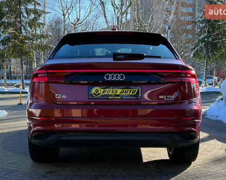 Красный Ауди Q8, объемом двигателя 2.97 л и пробегом 61 тыс. км за 60999 $, фото 6 на Automoto.ua