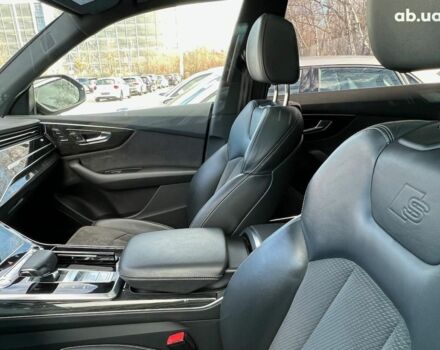 Ауди Q8, объемом двигателя 3 л и пробегом 34 тыс. км за 69200 $, фото 3 на Automoto.ua