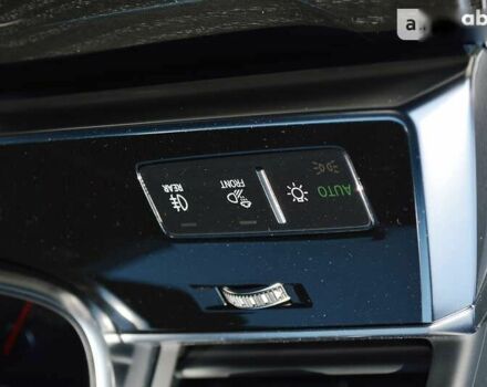 Ауди Q8, объемом двигателя 3 л и пробегом 81 тыс. км за 71500 $, фото 24 на Automoto.ua