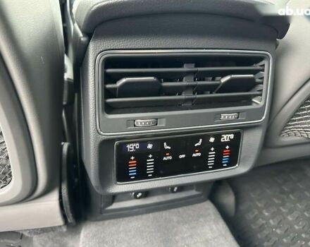 Ауди Q8, объемом двигателя 3 л и пробегом 179 тыс. км за 48500 $, фото 19 на Automoto.ua