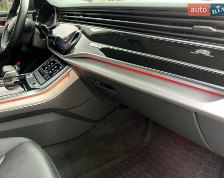 Ауди Q8, объемом двигателя 2.97 л и пробегом 190 тыс. км за 47500 $, фото 13 на Automoto.ua