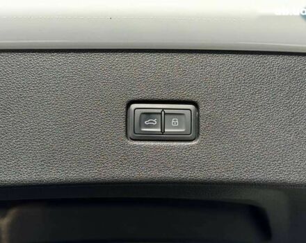 Ауди Q8, объемом двигателя 3 л и пробегом 166 тыс. км за 57000 $, фото 21 на Automoto.ua