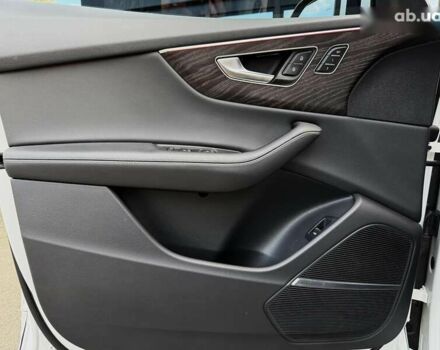 Ауди Q8, объемом двигателя 0 л и пробегом 30 тыс. км за 73999 $, фото 26 на Automoto.ua