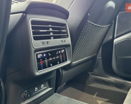 Ауді Q8, об'ємом двигуна 2.97 л та пробігом 0 тис. км за 113651 $, фото 13 на Automoto.ua