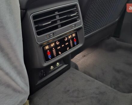 купить новое авто Ауди Q8 2025 года от официального дилера Порше Захід Ауди фото