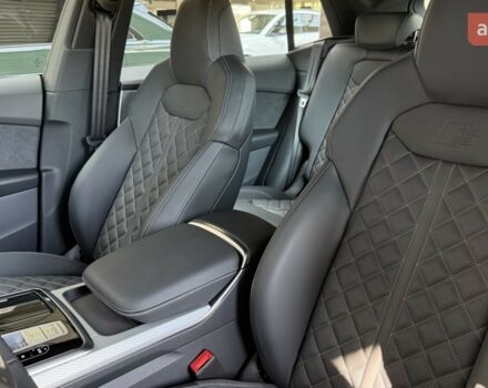 Ауді Q8, об'ємом двигуна 2.97 л та пробігом 0 тис. км за 102332 $, фото 6 на Automoto.ua