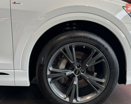 Ауди Q8, объемом двигателя 2.97 л и пробегом 0 тыс. км за 106878 $, фото 5 на Automoto.ua