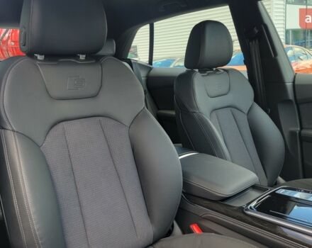 Ауді Q8, об'ємом двигуна 2.97 л та пробігом 0 тис. км за 117205 $, фото 12 на Automoto.ua