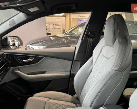 Ауди Q8, объемом двигателя 2.97 л и пробегом 0 тыс. км за 106878 $, фото 7 на Automoto.ua