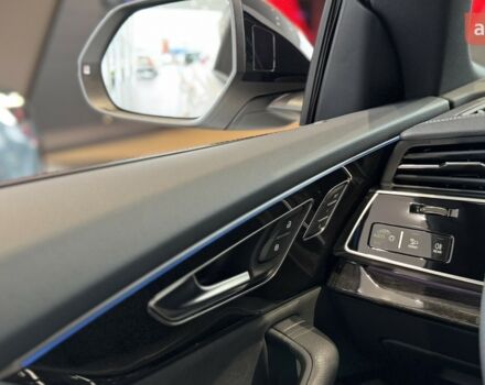Ауди Q8, объемом двигателя 2.97 л и пробегом 0 тыс. км за 107158 $, фото 13 на Automoto.ua