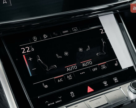 купить новое авто Ауди Q8 2025 года от официального дилера Порше Захід Ауди фото