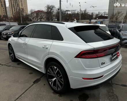 Серый Ауди Q8, объемом двигателя 3 л и пробегом 21 тыс. км за 58990 $, фото 4 на Automoto.ua