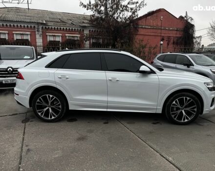 Серый Ауди Q8, объемом двигателя 3 л и пробегом 21 тыс. км за 58990 $, фото 7 на Automoto.ua