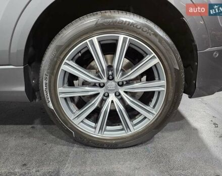 Ауди Q8 2018 в Киеве на Automoto.ua Серый Ауди Q8, объемом двигателя 3 л и пробегом 41 тыс. км за 55555 $, фото 47 на Automoto.ua