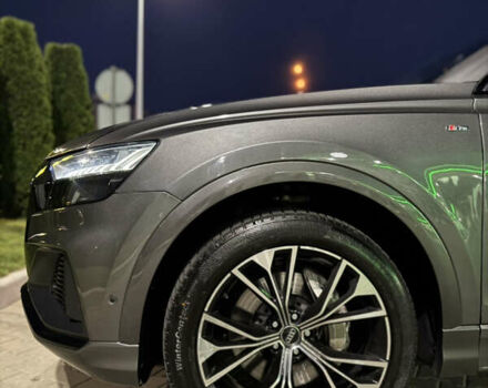 Серый Ауди Q8, объемом двигателя 3 л и пробегом 124 тыс. км за 42800 $, фото 6 на Automoto.ua