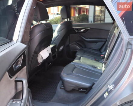 Серый Ауди Q8, объемом двигателя 3 л и пробегом 144 тыс. км за 54900 $, фото 38 на Automoto.ua