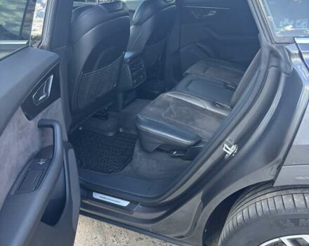 Серый Ауди Q8, объемом двигателя 2.97 л и пробегом 218 тыс. км за 51000 $, фото 7 на Automoto.ua