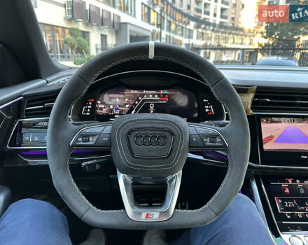 Серый Ауди Q8, объемом двигателя 3 л и пробегом 155 тыс. км за 63000 $, фото 35 на Automoto.ua