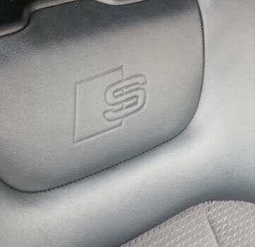 Серый Ауди Q8, объемом двигателя 2.97 л и пробегом 319 тыс. км за 46000 $, фото 4 на Automoto.ua