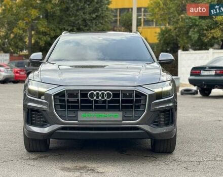 Серый Ауди Q8, объемом двигателя 3 л и пробегом 190 тыс. км за 39900 $, фото 3 на Automoto.ua