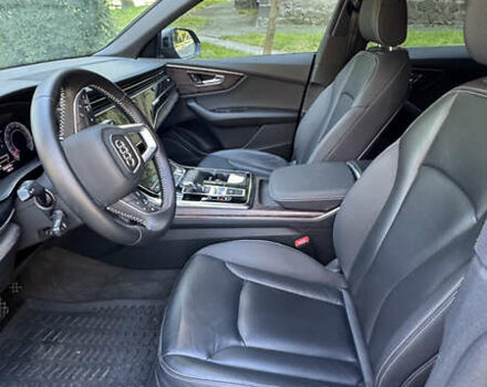 Серый Ауди Q8, объемом двигателя 3 л и пробегом 77 тыс. км за 48900 $, фото 32 на Automoto.ua